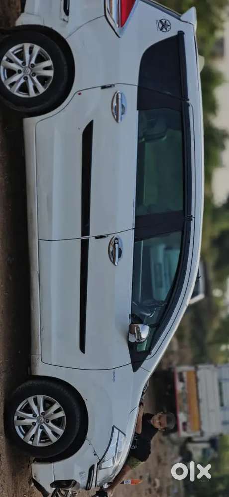 Maruti Suzuki Ertiga 2017