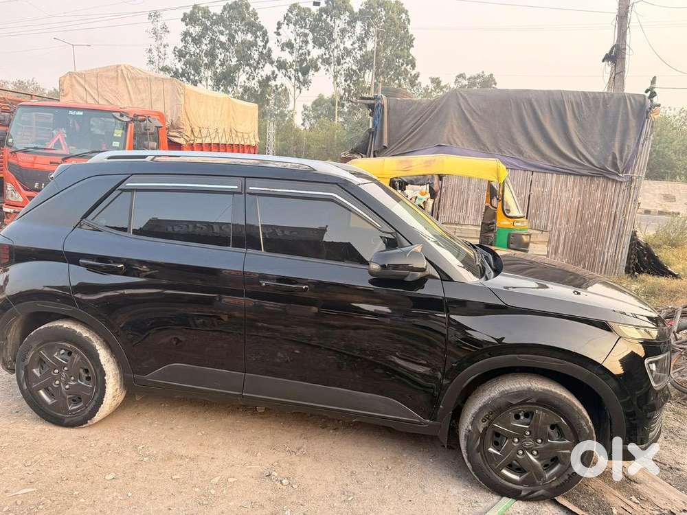2024 Hyundai Venue Petrol Sx Mt