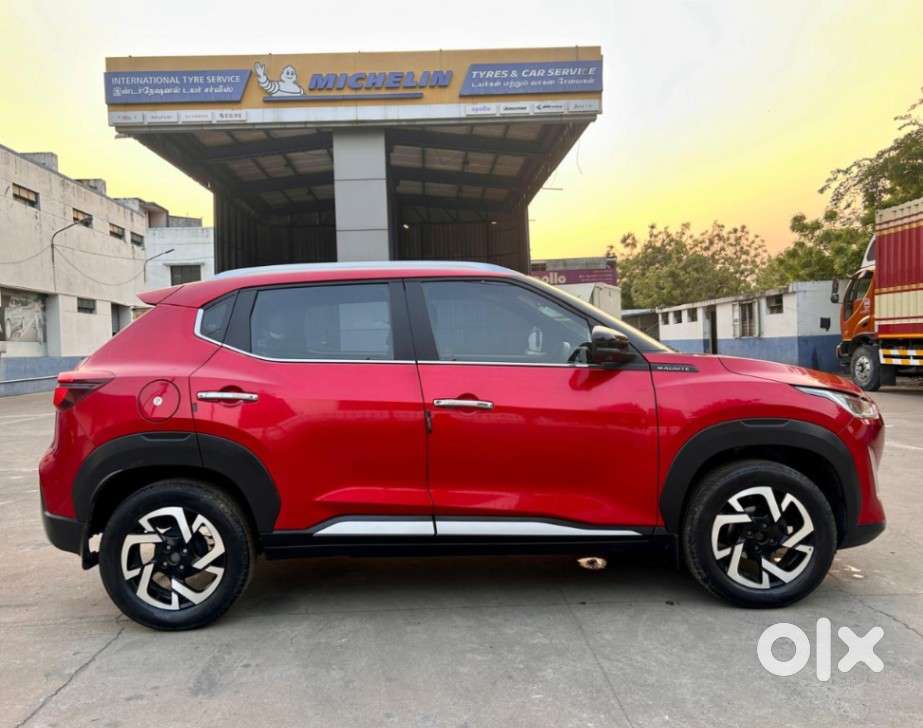 Nissan Magnite 1.0 Xv Premium, 2022, Petrol