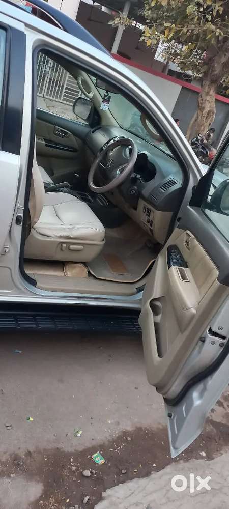 Toyota Fortuner 2012 Diesel 190000 Km Driven