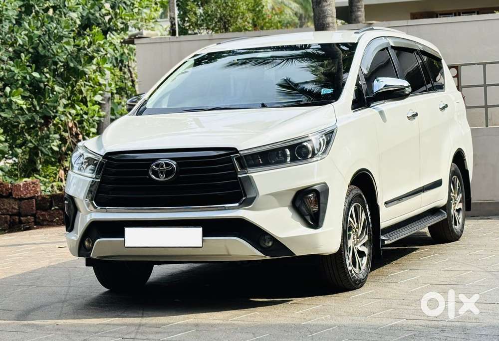 Toyota Innova Crysta 2.4 V 8 Str, 2018, Diesel
