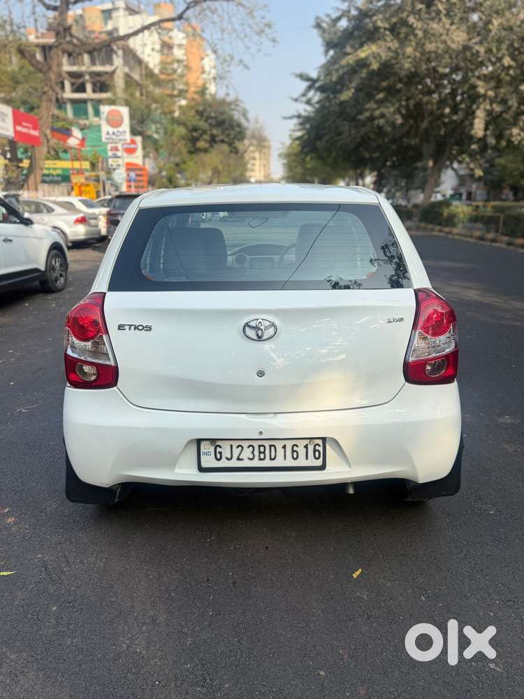 Toyota Etios Liva 2014-2016 G, 2015, Petrol