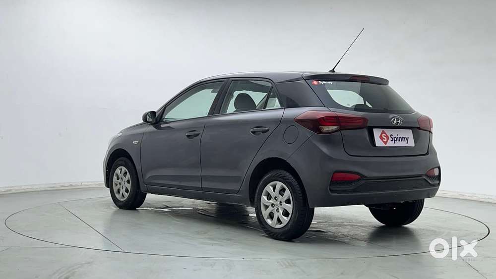 Hyundai Elite I20 1.2magna Executive At, 2018, Petrol