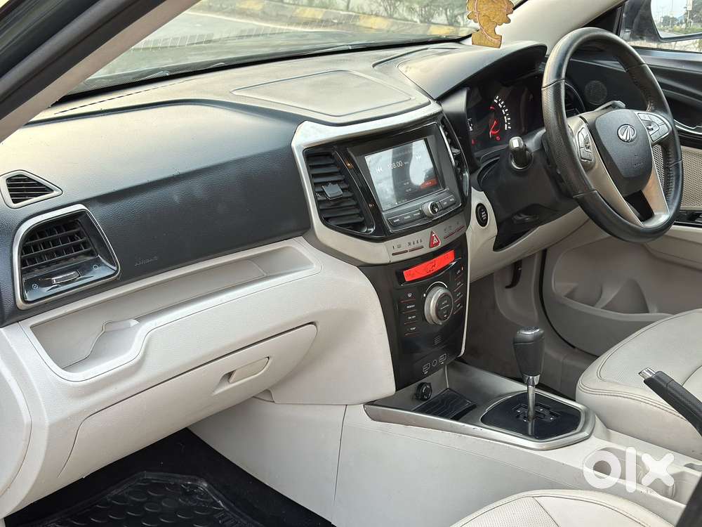 Mahindra Xuv300 W8 (o) 1.5 Diesel Amt Dual Tone, 2020, Diesel