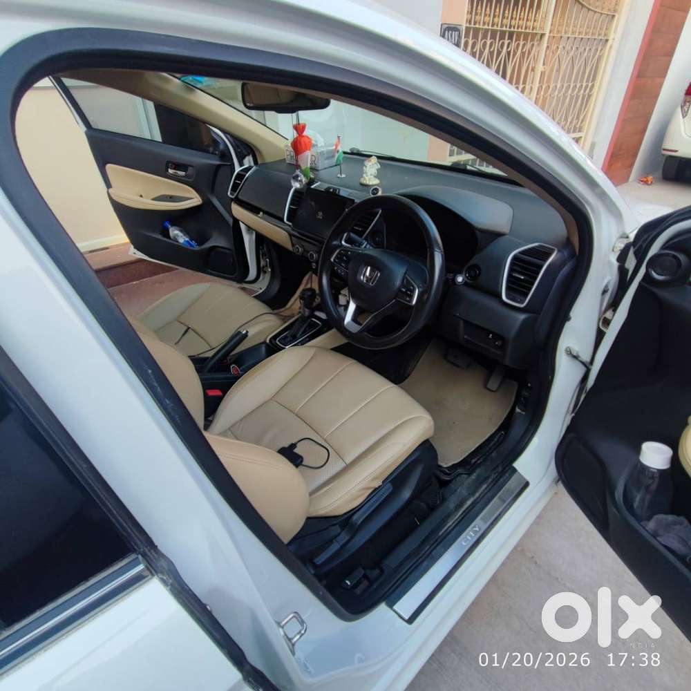 White Top End Automatic Petrol Honda City Car 5th Generation Zx Cvt I