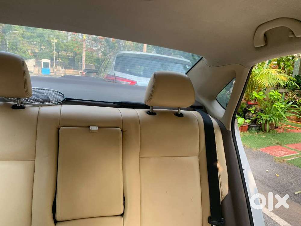 Skoda Rapid Elegance 1.6 Mt  Doctor Driven  Fully Company Maintained