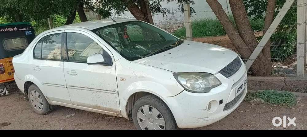 Ford Fiesta Classic 2015 Diesel 120000 Km Driven