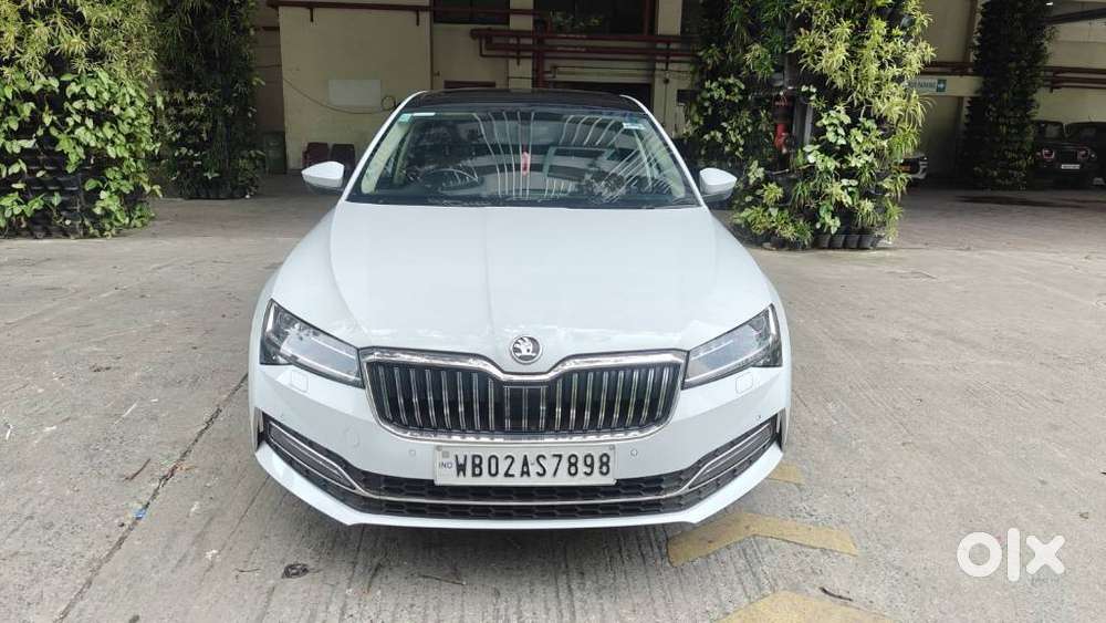 Skoda Superb 2.0 L&k Tsi At, 2022, Petrol