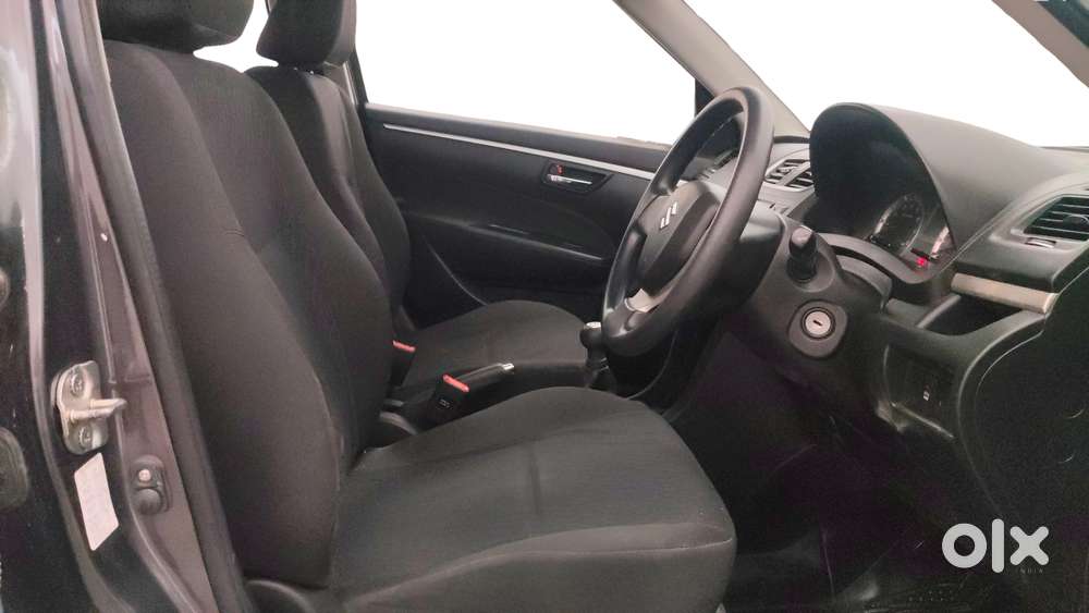 Maruti Suzuki Swift Vxi, 2016, Petrol