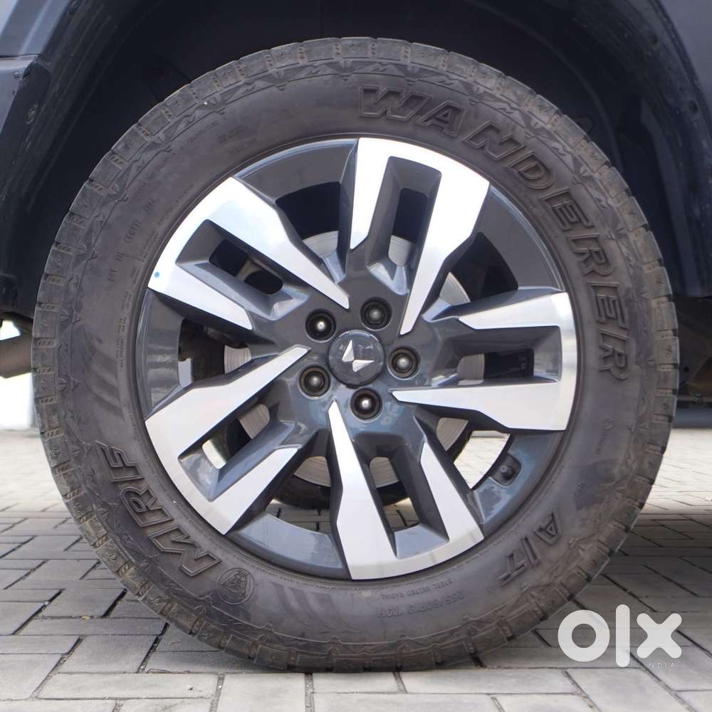 Mahindra Thar Roxx Ax7l Rwd Diesel At, 2025, Diesel