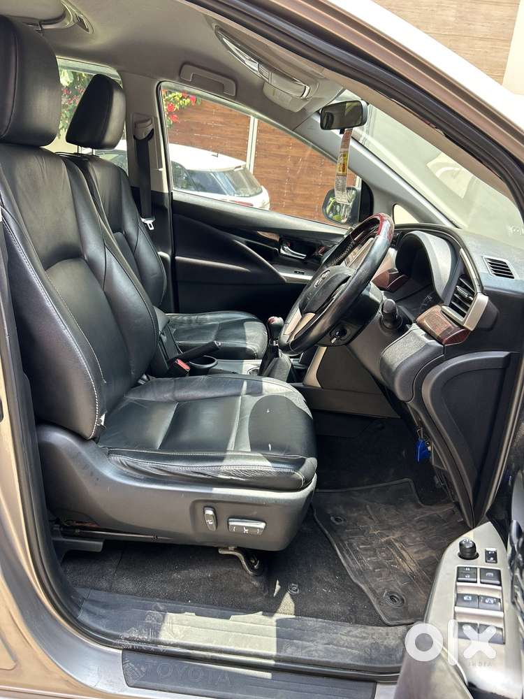 Toyota Innova Crysta 2.4 Z 7 Str, 2016, Diesel