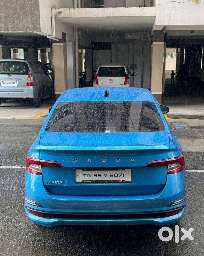 Skoda Slavia Ambition 1.0l Tsi At, 2023, Petrol