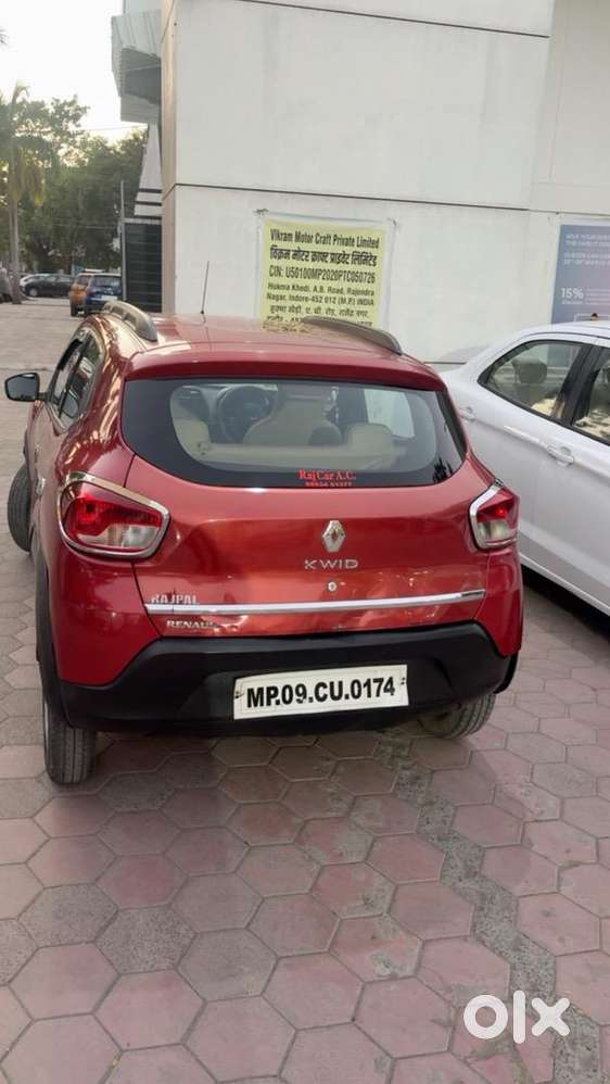 Best Condition First Owner Red Kwid
