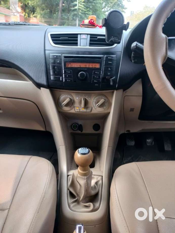 Maruti Suzuki Swift Dzire 1.2 Vxi Bsiv, 2014, Petrol