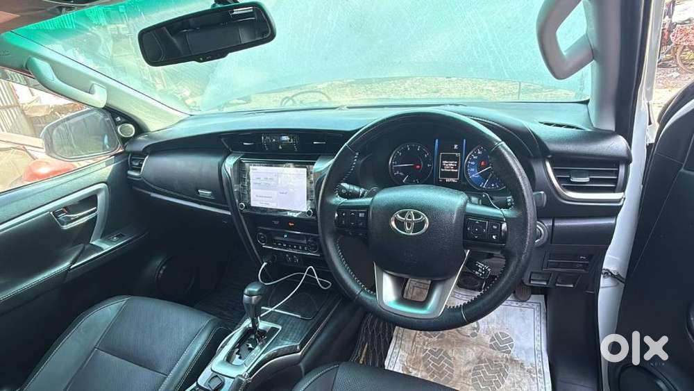 Toyota Fortuner 4x2 At 2.8 Diesel, 2022, Diesel