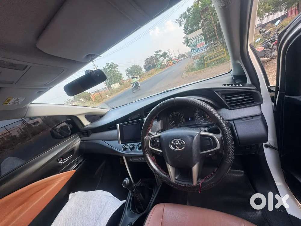 Toyota Innova Crysta 2.4 2019