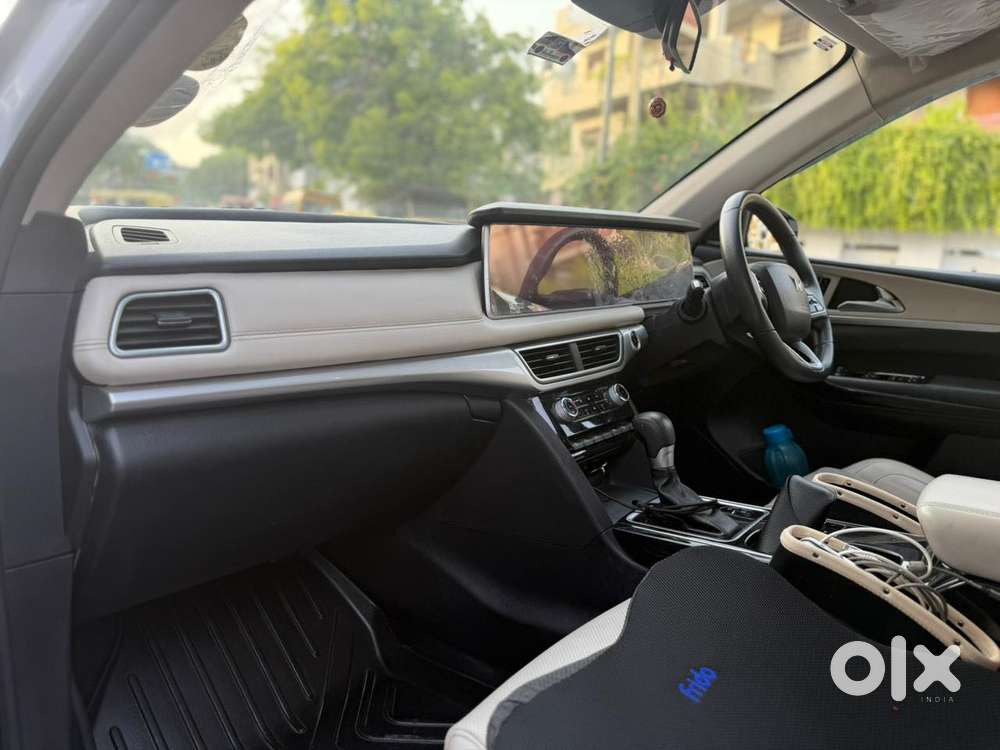 Mahindra Xuv700 2.0 Ax 7 Petrol At Luxury Pack Str, 2022, Petrol