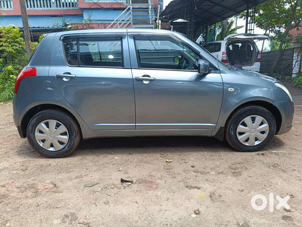 Maruti Suzuki Swift 2005 Petrol Manual Year