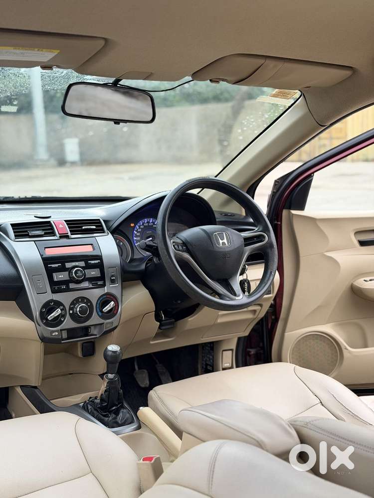 Honda City V Mt, 2013, Petrol