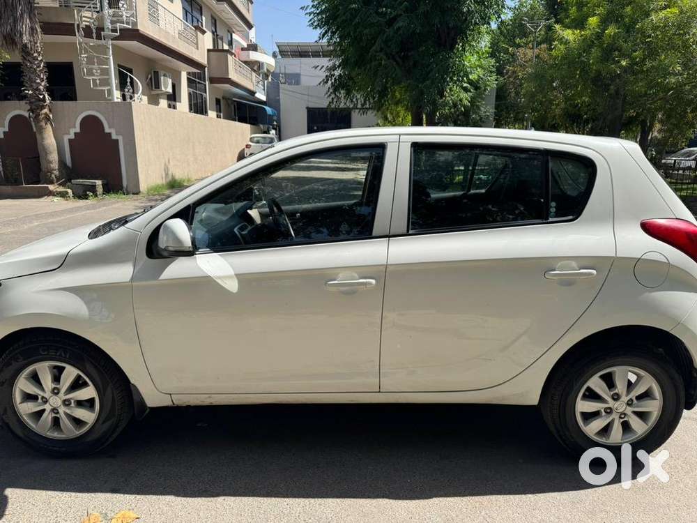 Hyundai I20 2013 Petrol Well Maintained