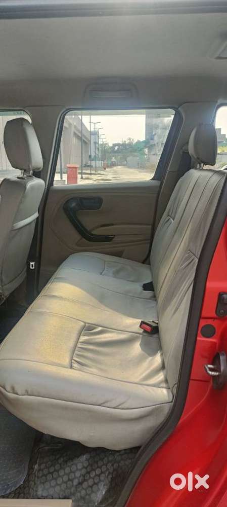 Mahindra Tuv 300 T6, 2016, Diesel
