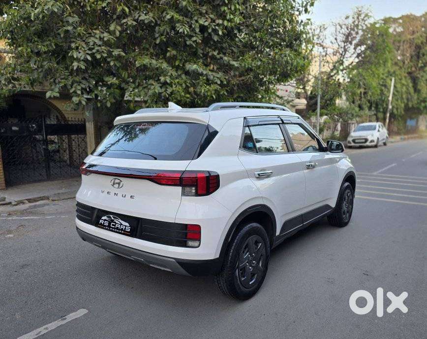 Hyundai Venue S 1.2 Petrol, 2024, Petrol