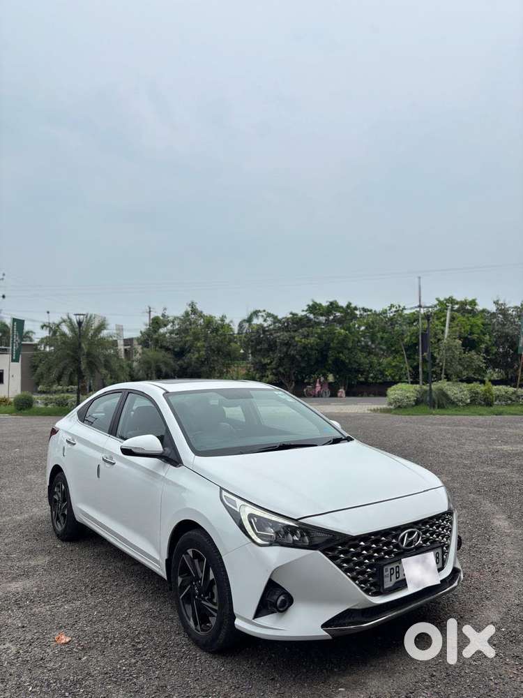 Hyundai Verna 1.5 Sx (o) Diesel At, 2022, Diesel