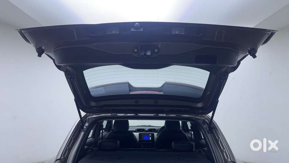 Nissan Magnite 1.0 Xv, 2023, Petrol