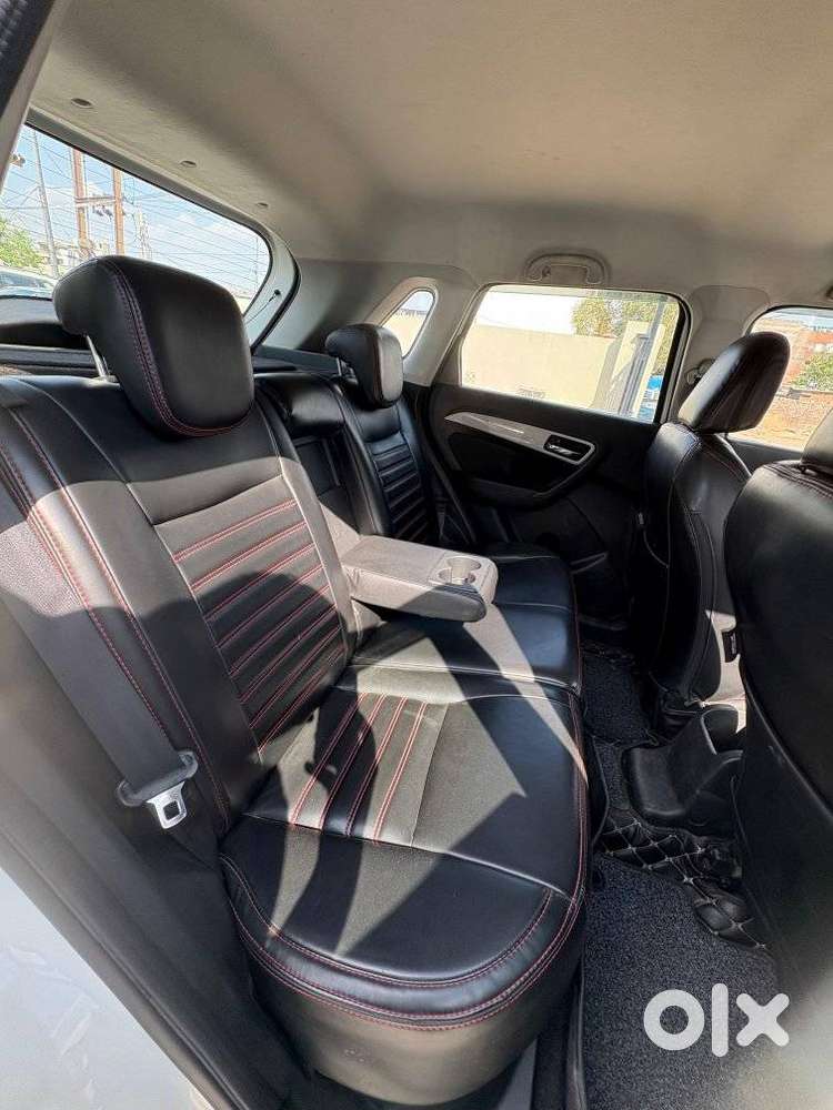 Maruti Suzuki Brezza 1.5 Zxi Smart Hybrid, 2021, Petrol