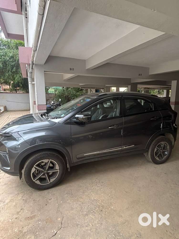 Tata Nexon Petrol 2025