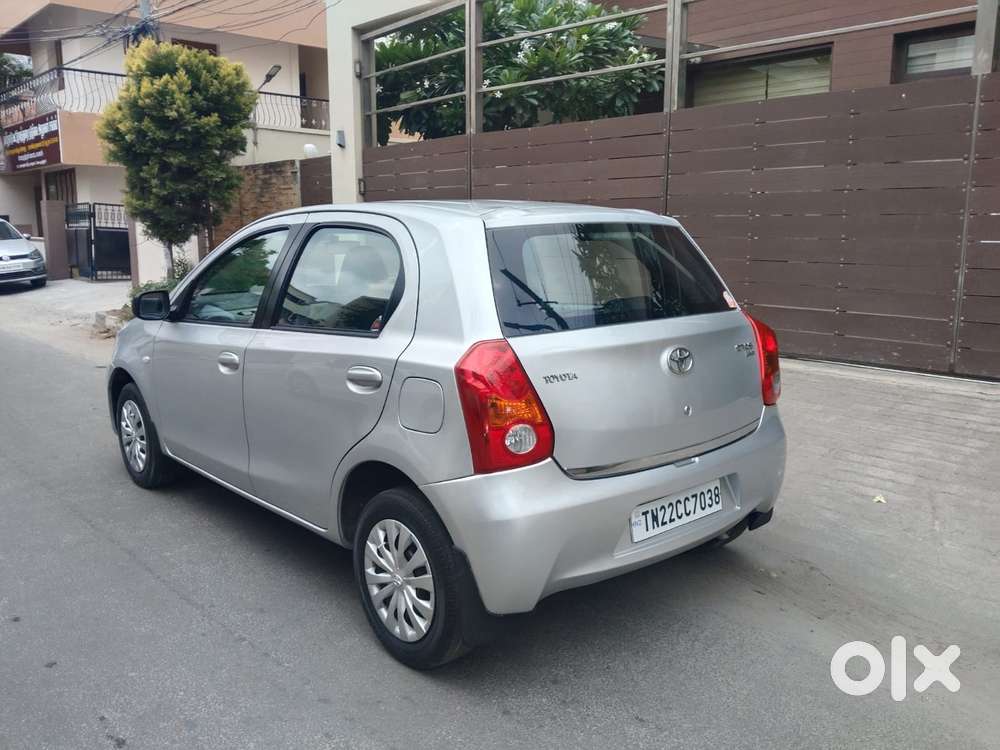 Toyota Etios Liva G, 2012, Petrol