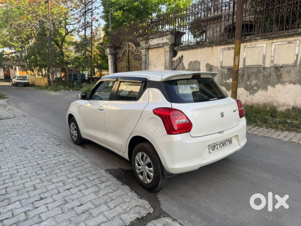 Maruti Suzuki Swift Vxi + Manual, 2021, Petrol