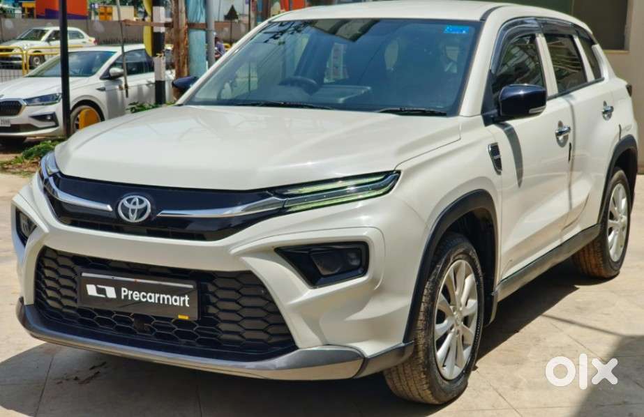 Toyota Urban Cruiser Hyryder, 2025, Petrol