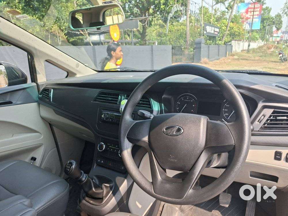 Mahindra Marazzo M2 8str, 2020, Petrol