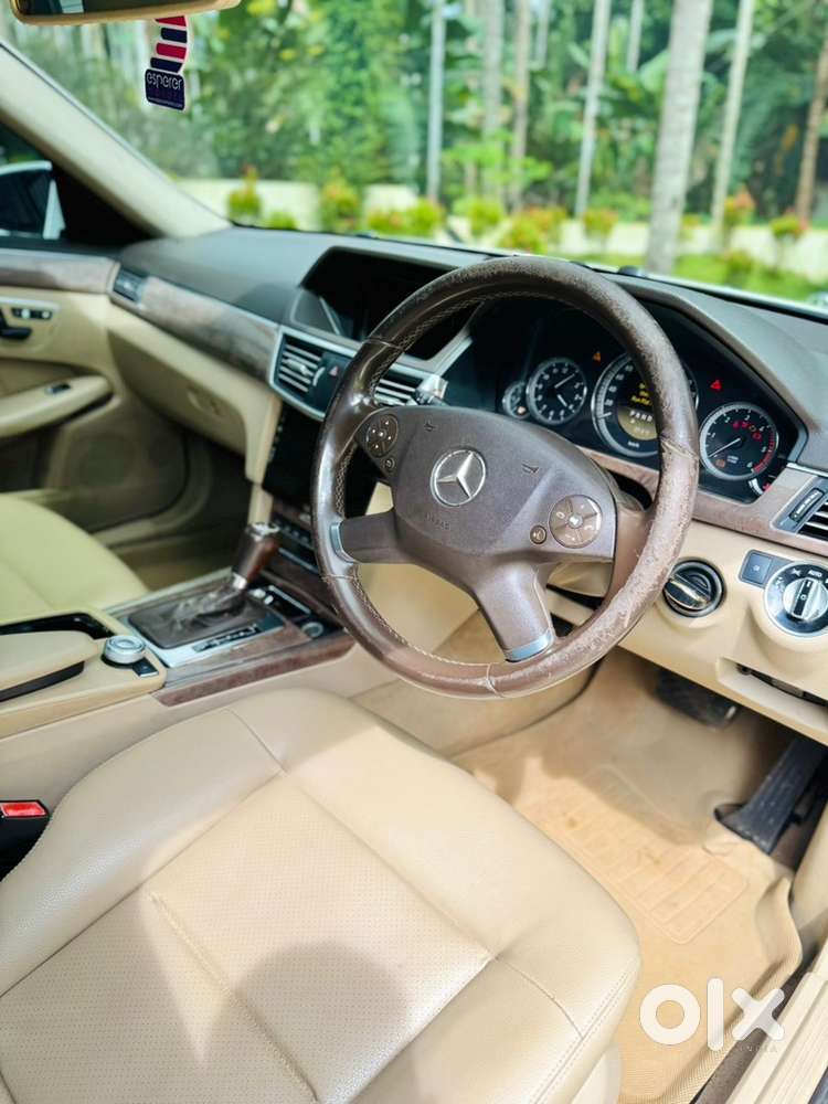 Mercedes-benz E-class 2012