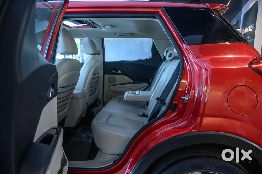 Mahindra Xuv300 W8 Amt Optional Diesel, 2020, Diesel