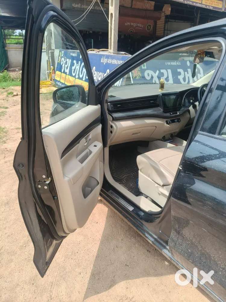 Maruti Suzuki Ertiga Zxi 2025