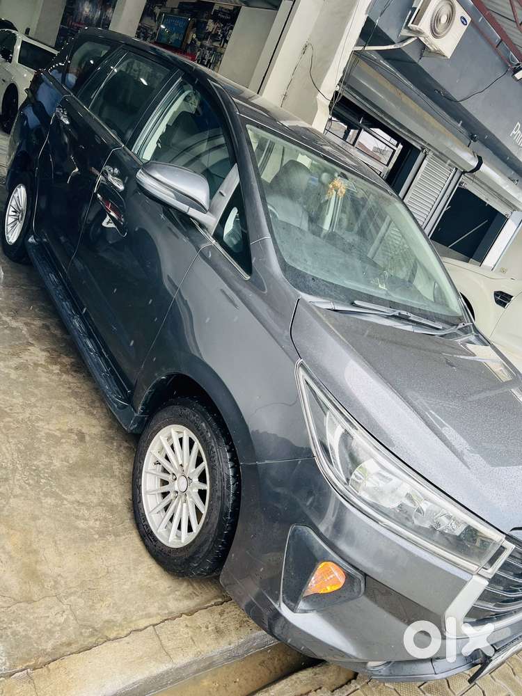 Toyota Innova Crysta 2.4 G Mt, 2022, Diesel