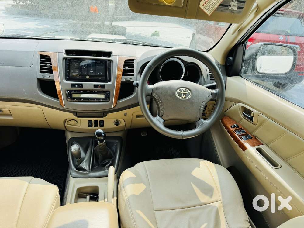 Toyota Fortuner 3.0 4x4 Manual, 2011, Diesel