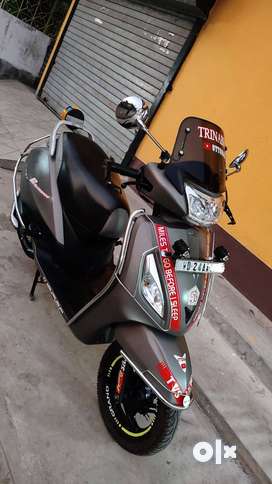 Second hand scooty in on sale barasat