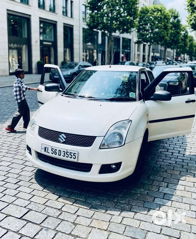 Maruti Suzuki Swift Petrol 2011