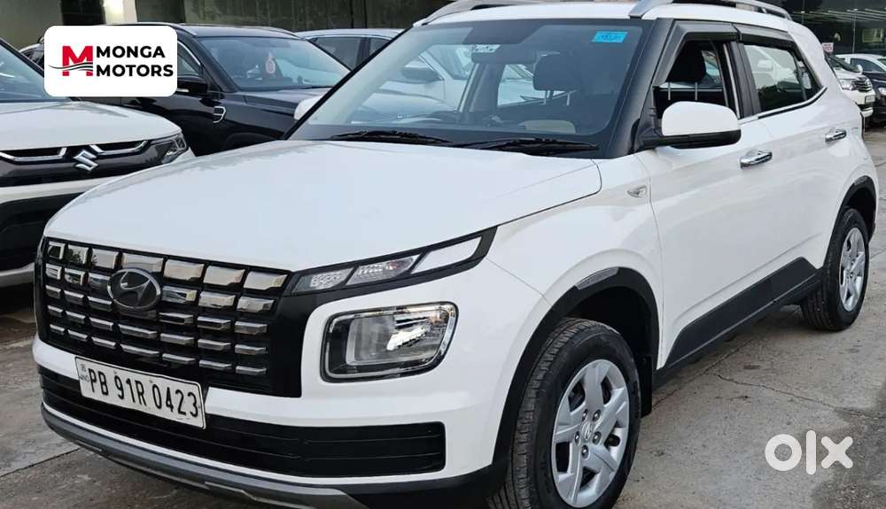 Hyundai Venue S 1.2 Petrol, 2022, Petrol