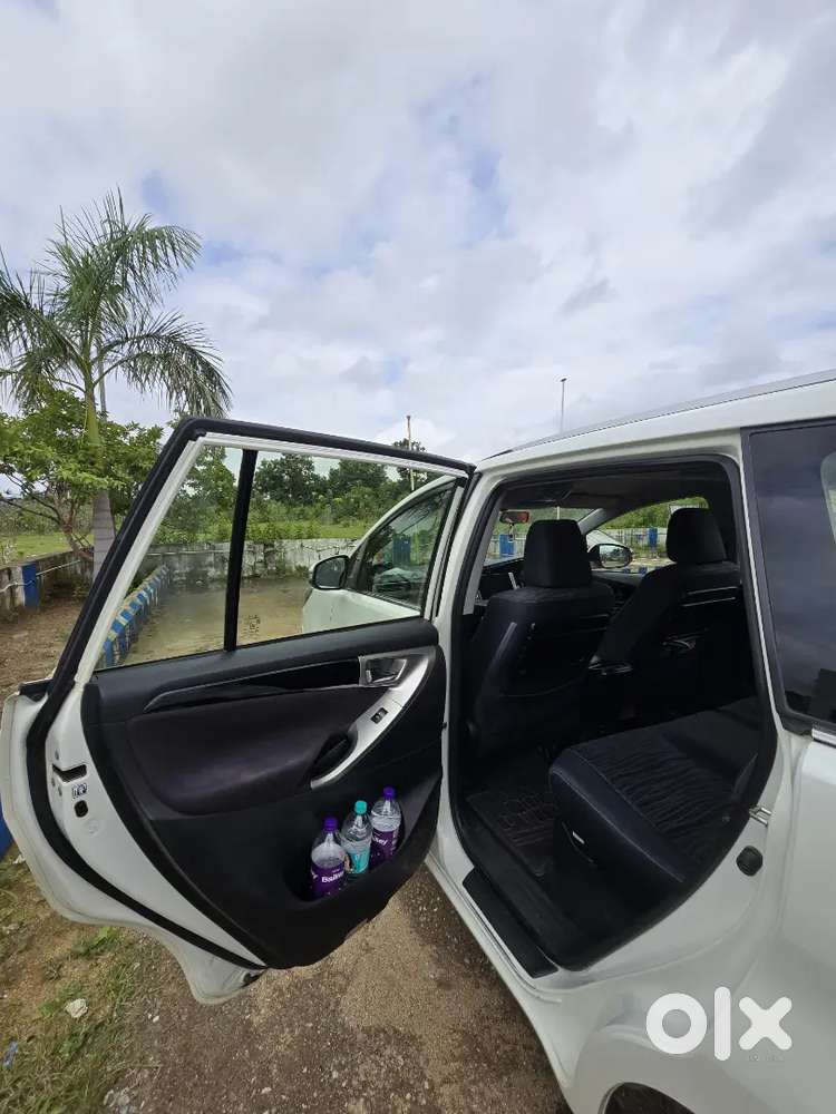 Toyota Innova Crysta 2016 Diesel Mt