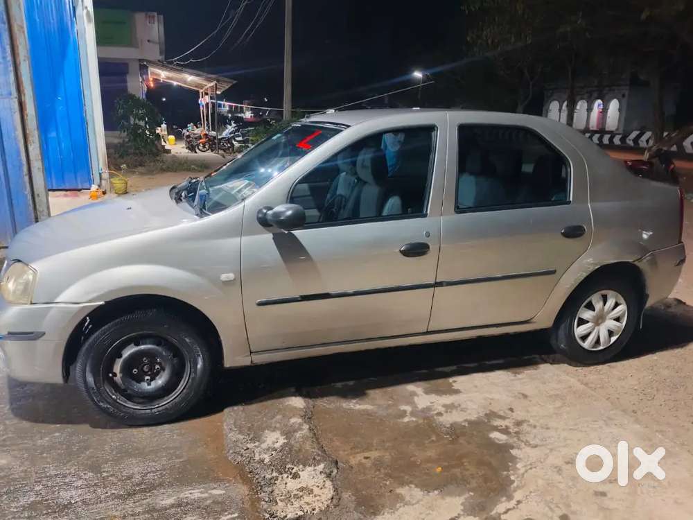 Mahindra Renault Logan 2009 Petrol 160000 Km Driven