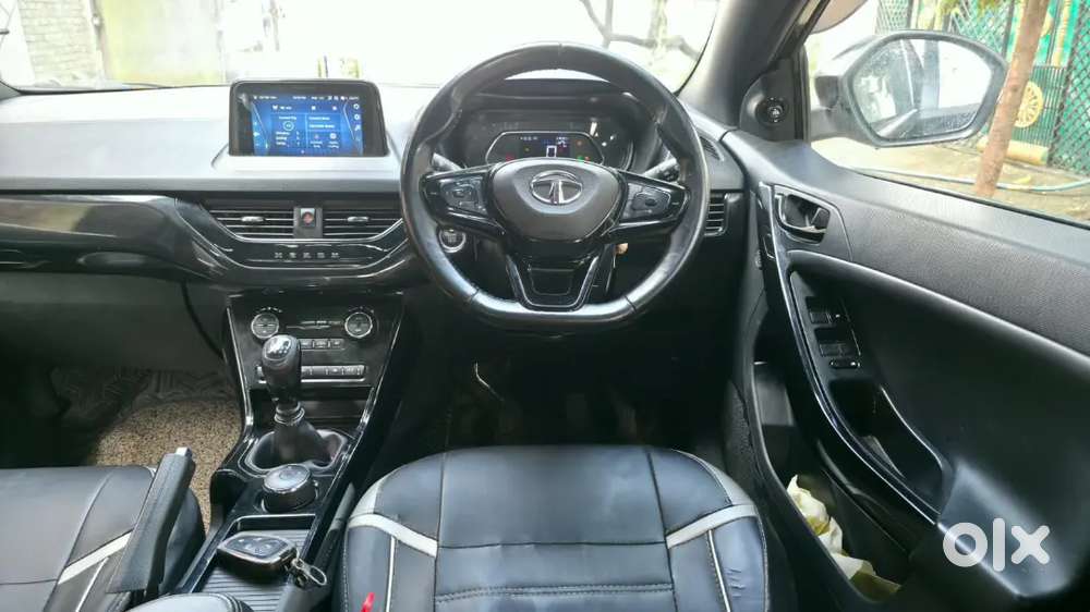 Tata Nexon 2023 Manual Petrol With Sunroof