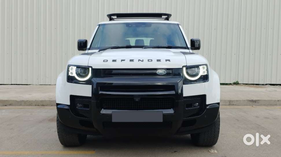 Land Rover Defender 3.0 L 130 Hse, 2023, Diesel