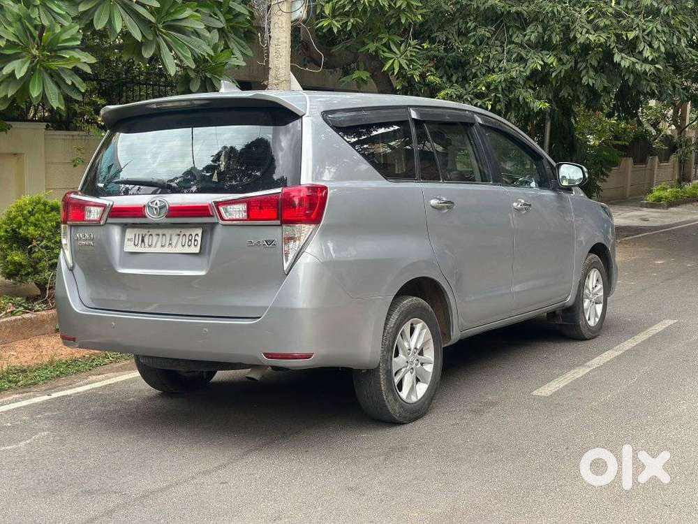 Toyota Innova Crysta 2.4 V, 2017, Diesel