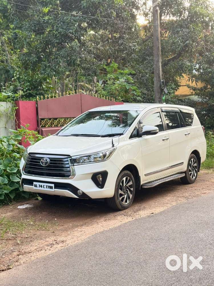 Toyota Innova Crysta 2.4 G Mt 8s, 2017, Diesel