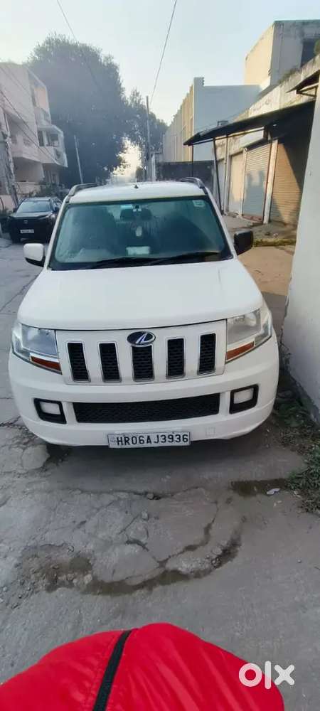 Mahindra Tuv 300 2016 Diesel 135000 Km Driven