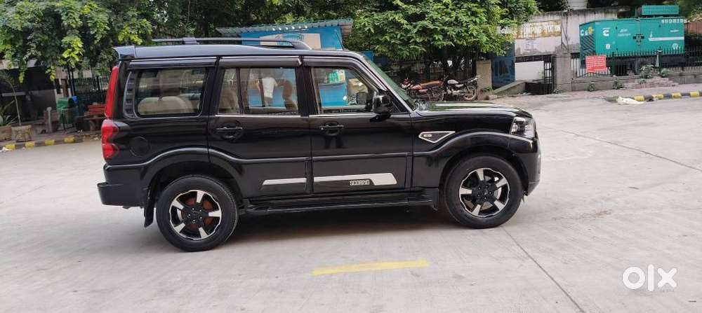 Mahindra Scorpio Classic 2.2 S 11 Mt 7 Str, 2023, Diesel